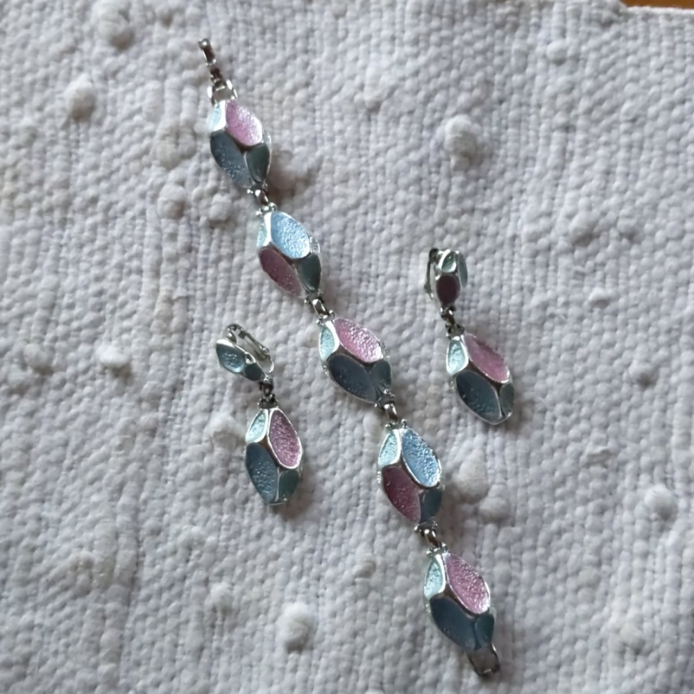 Earrings and bracelet